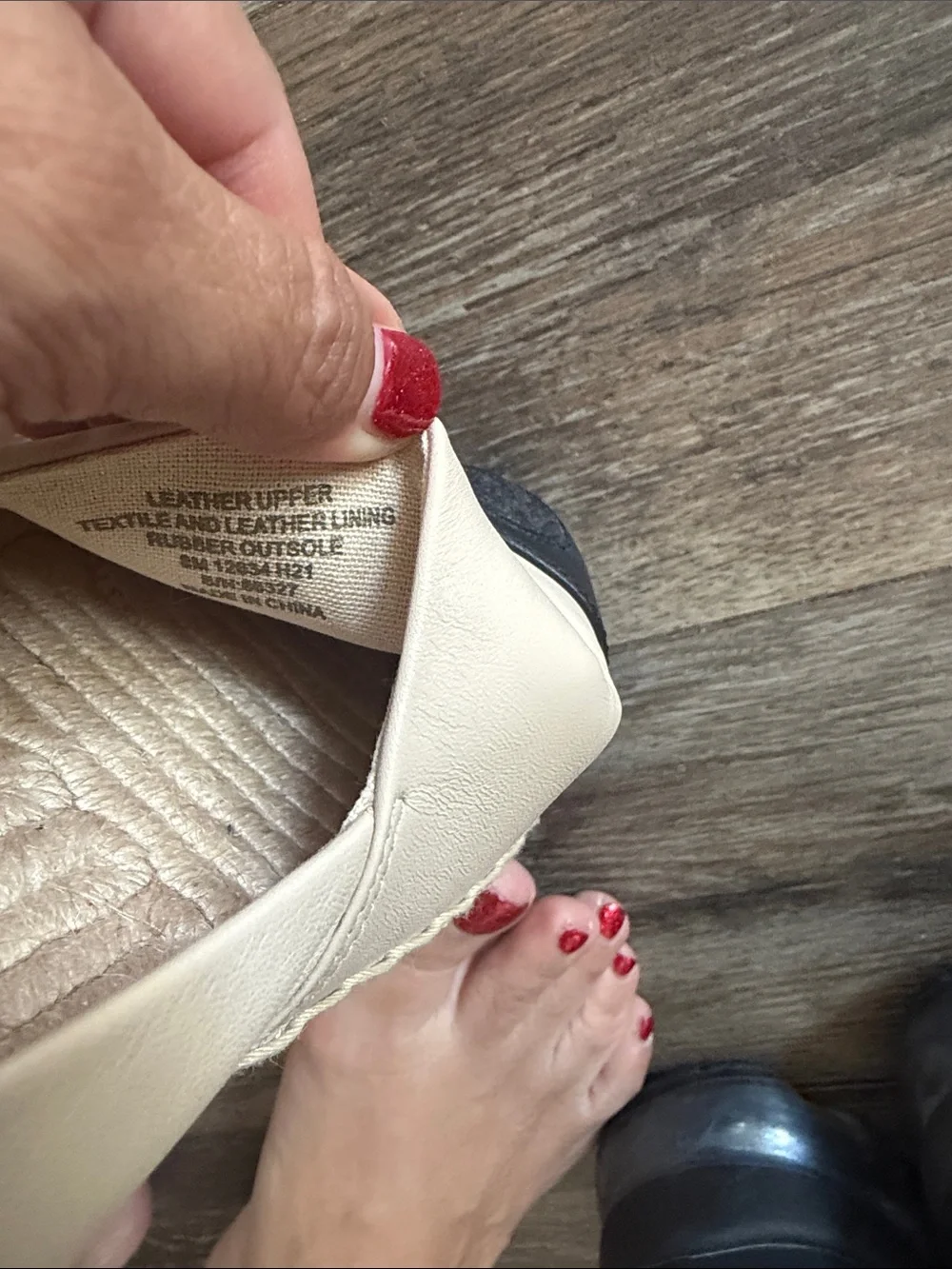 Tory Burch Beige Leather Espadrilles with Black Toe Cap
